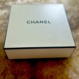 CHANEL Empty Box